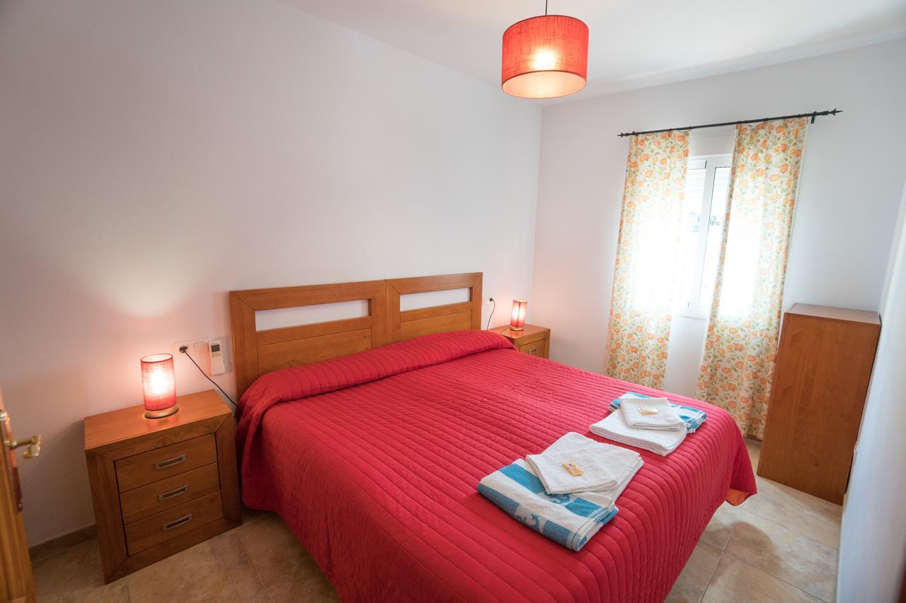Apartamentos Manuel Martin ネルハ エクステリア 写真