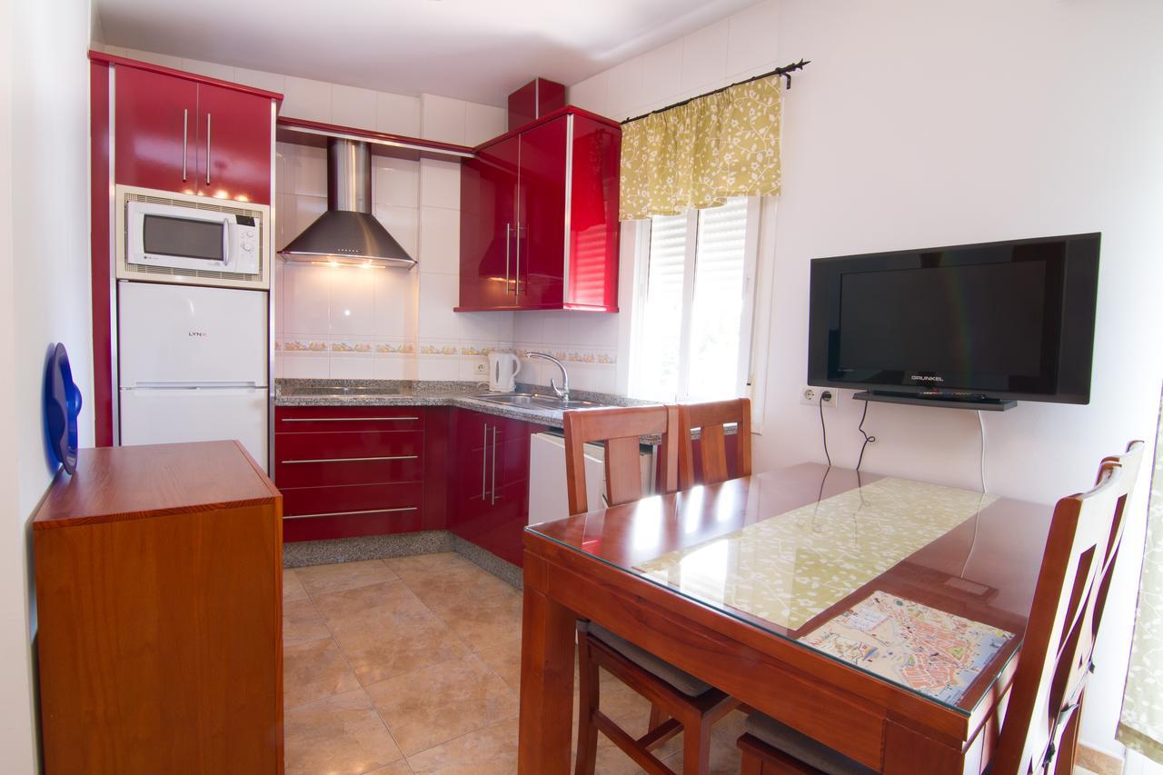 Apartamentos Manuel Martin ネルハ エクステリア 写真