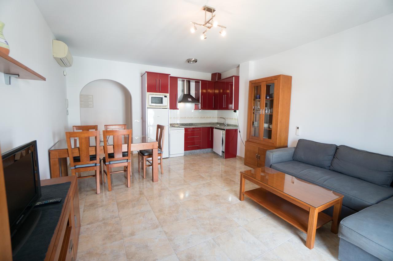 Apartamentos Manuel Martin ネルハ エクステリア 写真