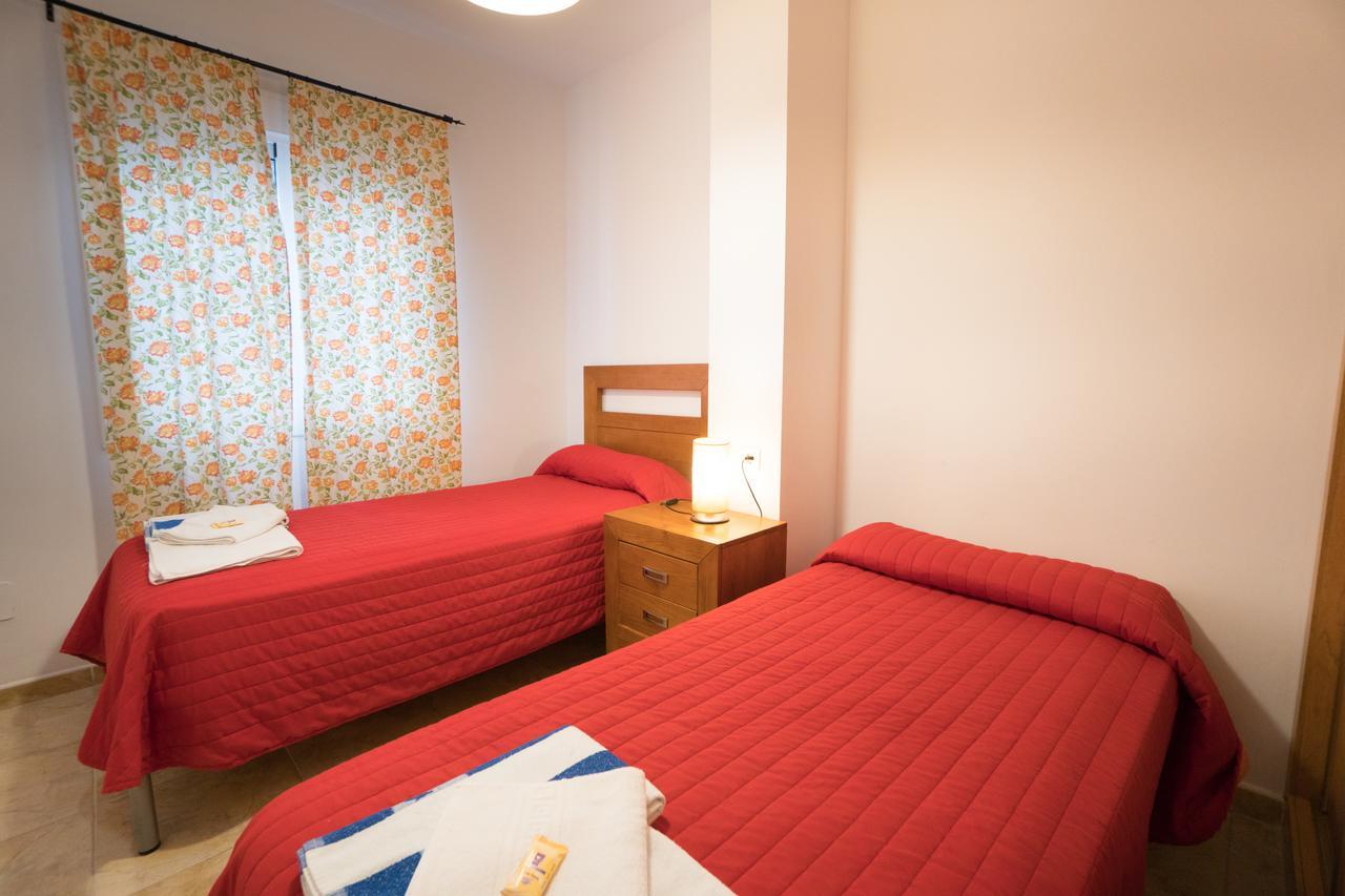 Apartamentos Manuel Martin ネルハ エクステリア 写真