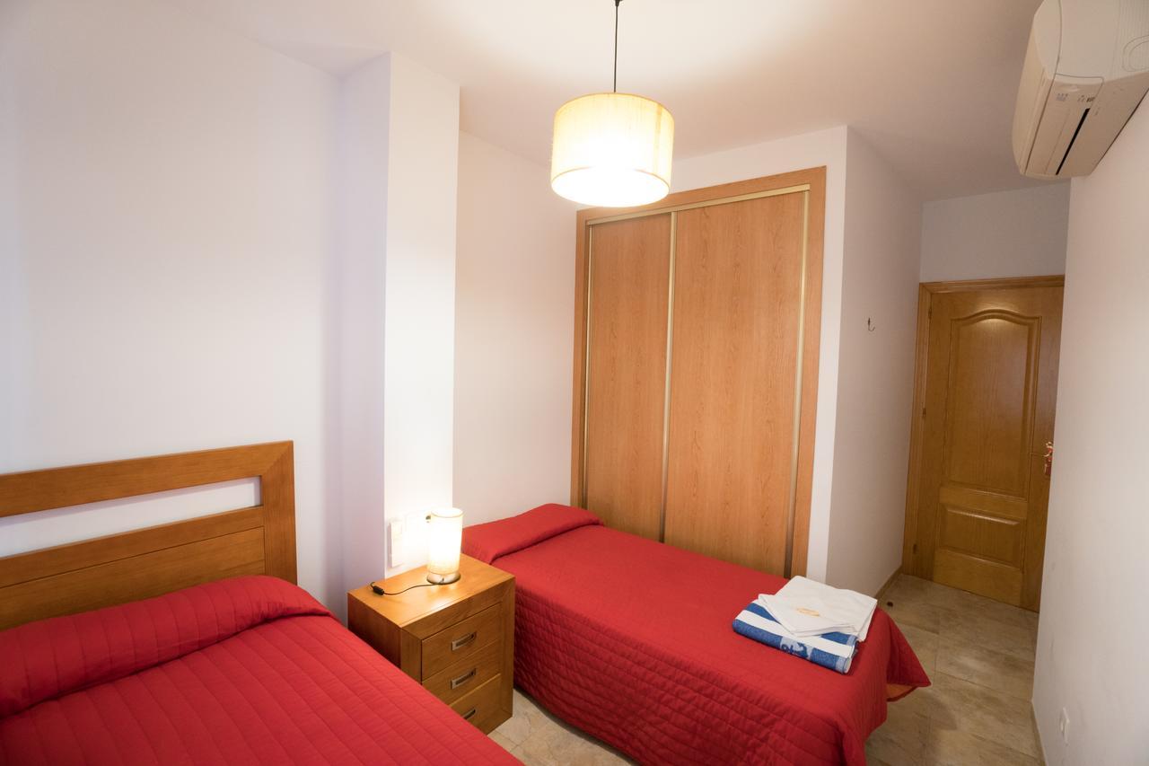 Apartamentos Manuel Martin ネルハ エクステリア 写真