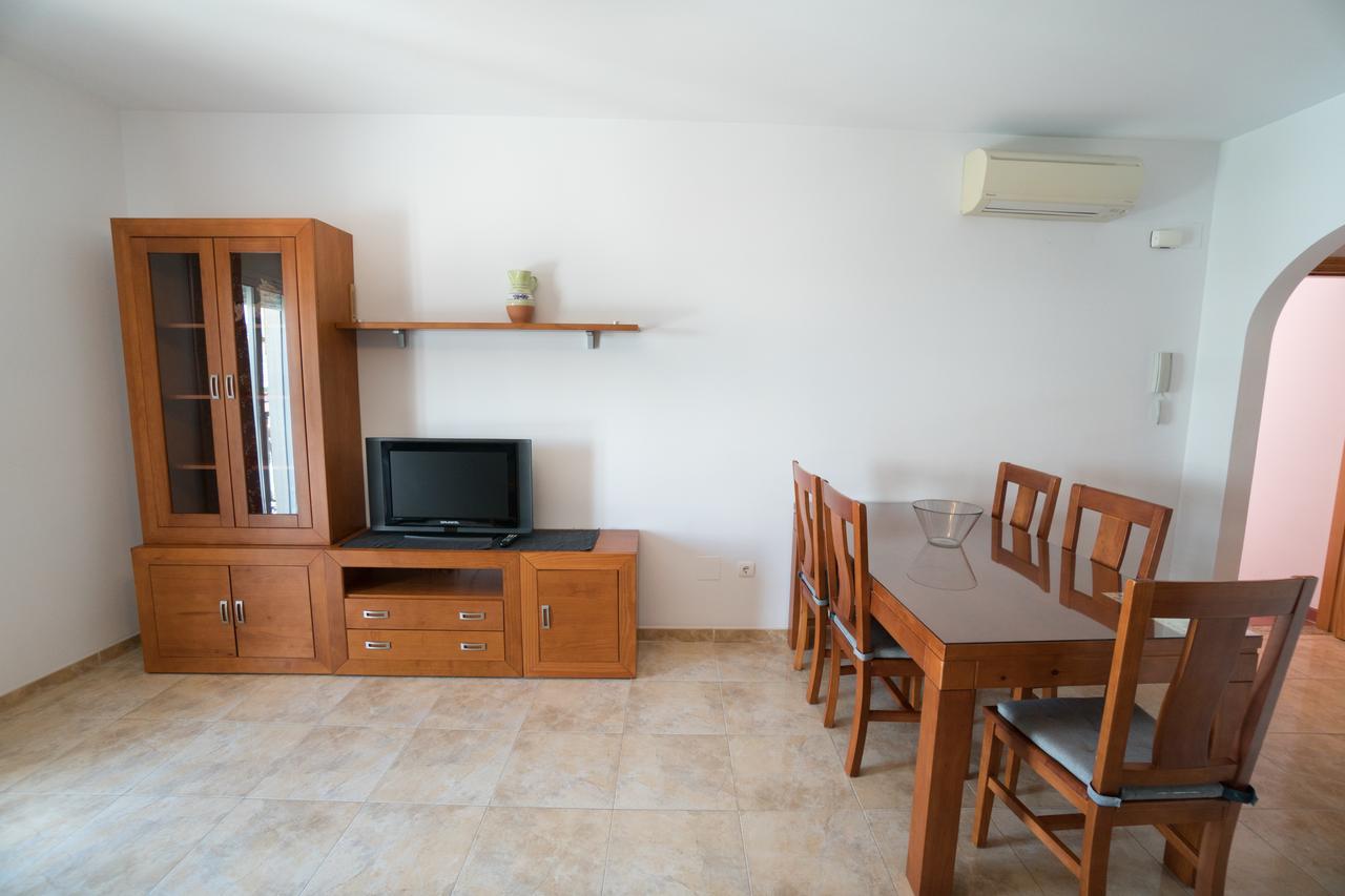 Apartamentos Manuel Martin ネルハ エクステリア 写真