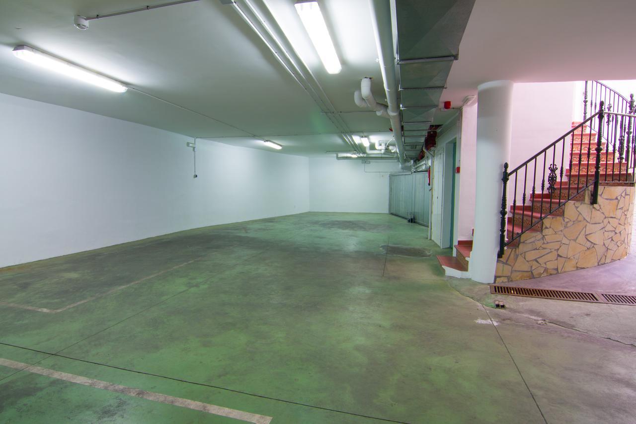 Apartamentos Manuel Martin ネルハ エクステリア 写真