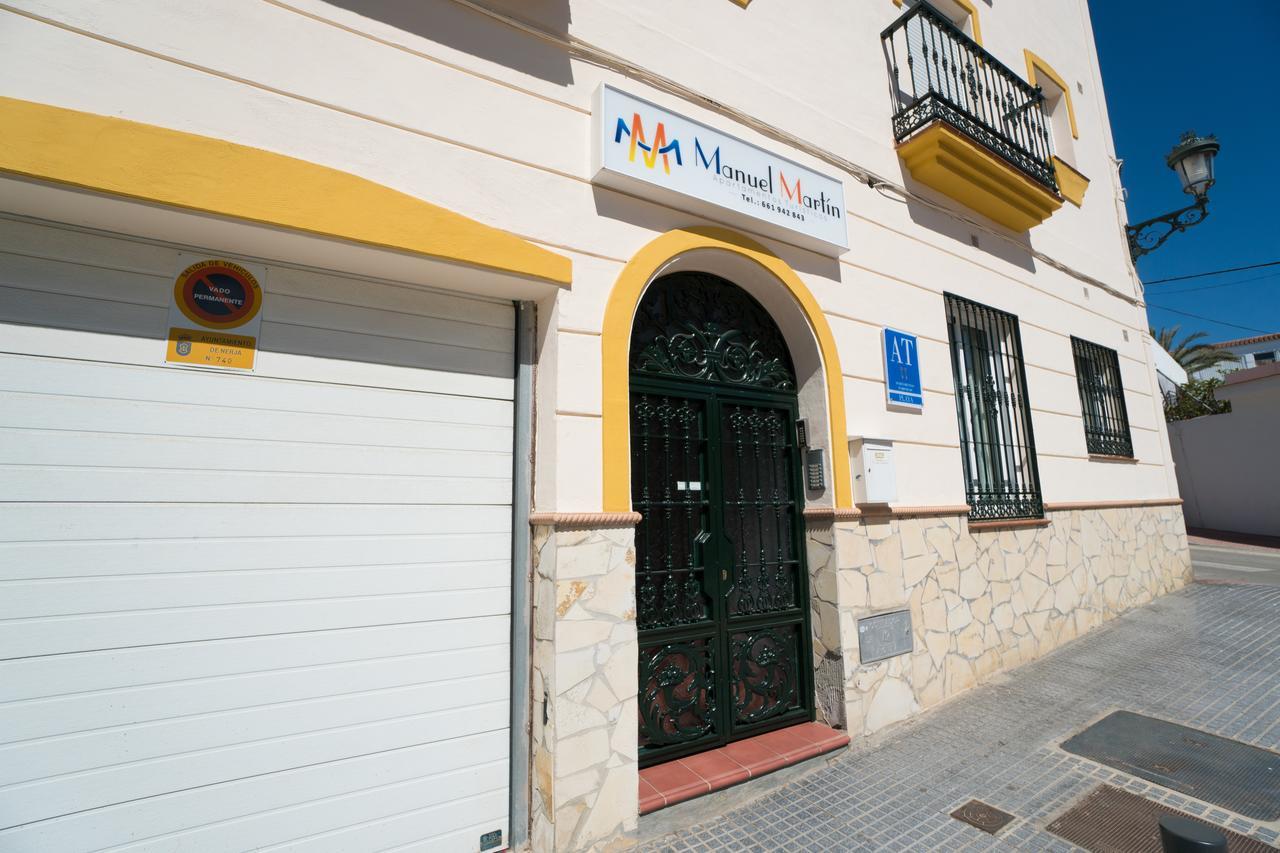 Apartamentos Manuel Martin ネルハ エクステリア 写真