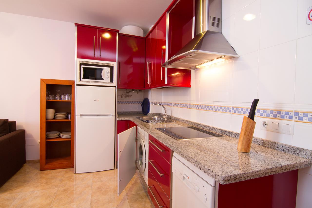 Apartamentos Manuel Martin ネルハ エクステリア 写真